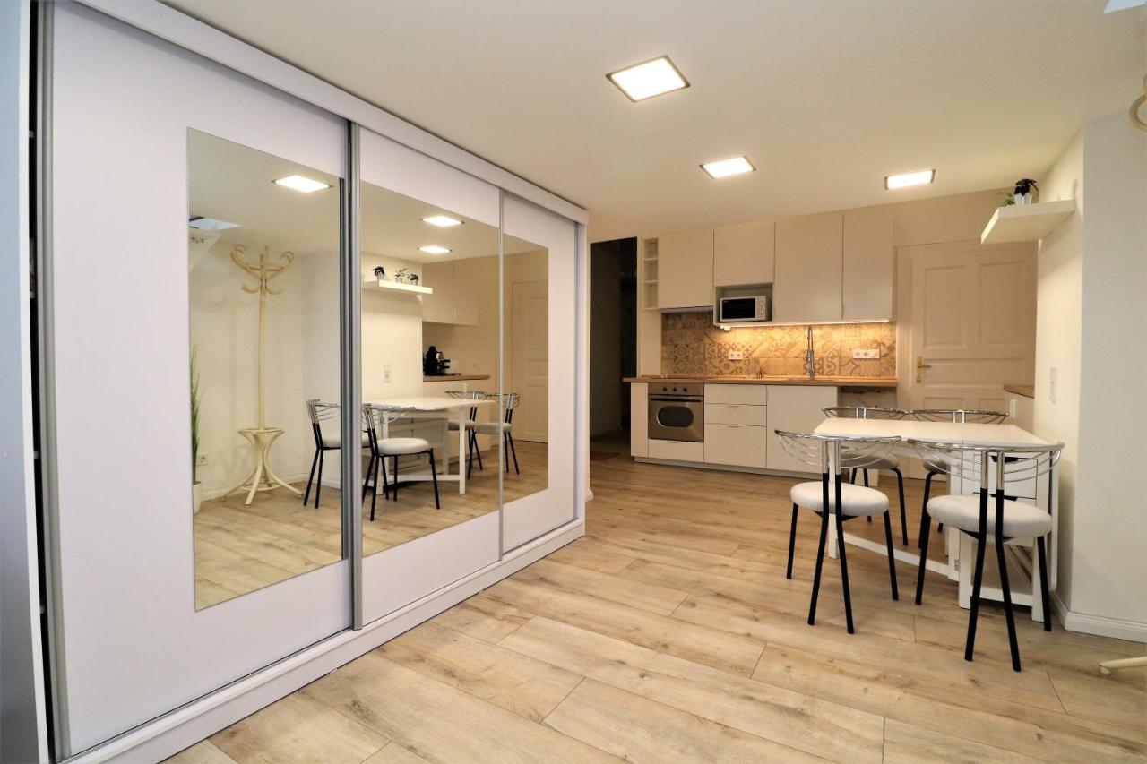 Roxy Studio 4A Budapest Exteriör bild